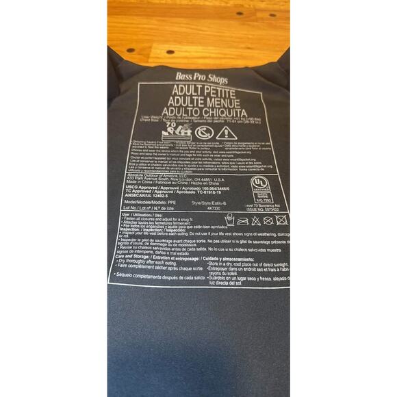 NEW Life jacket Adult Petite Bass Pro Shop Purple - Picture 6 of 7